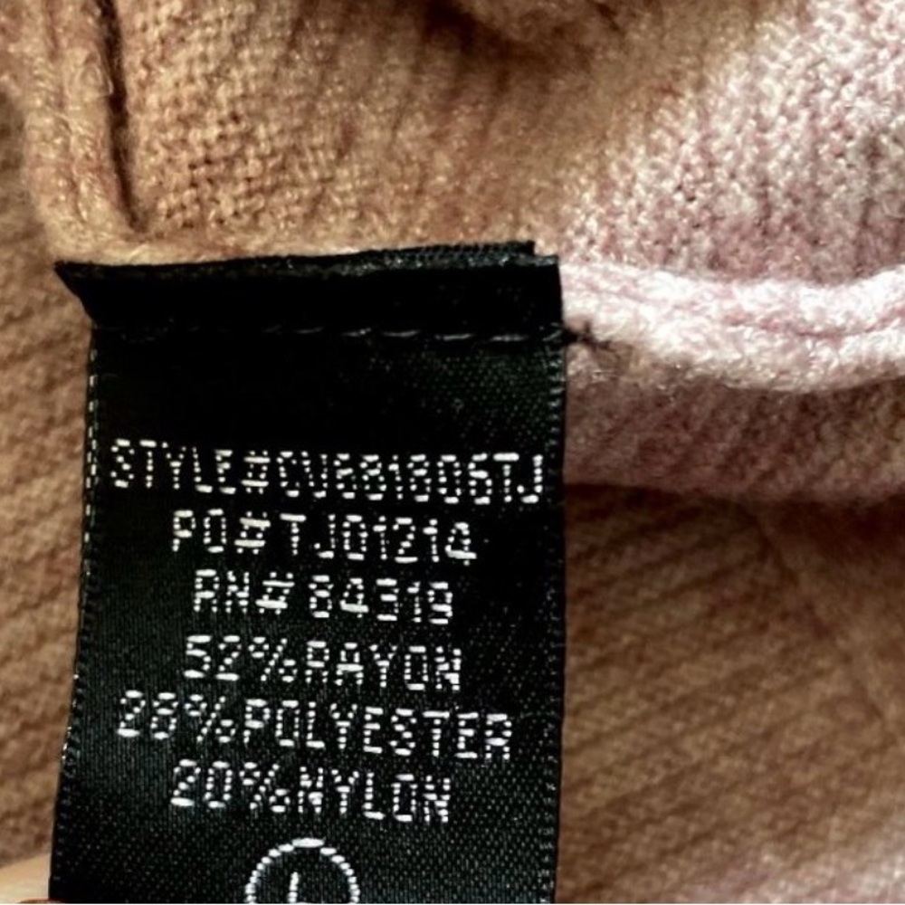 Cyrus Women's Scoopneck Lightweight Sweater in Pale Mauve - Picture 4 of 4
